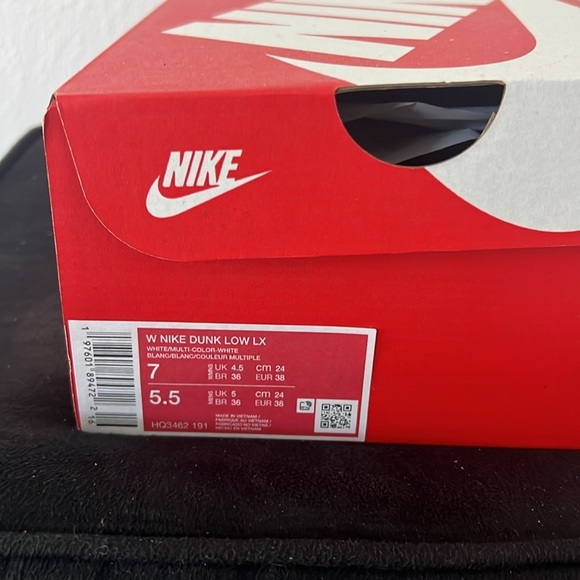 Nike Dunks Low LX sneakers black grey silver glitter size 7 womens athleisure - Picture 2 of 13